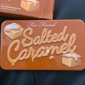 Too Faced Salted caramel eyeshadow